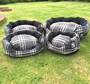 Country Check Deluxe Oval Dog Basket - Check Balmoral Charcoal